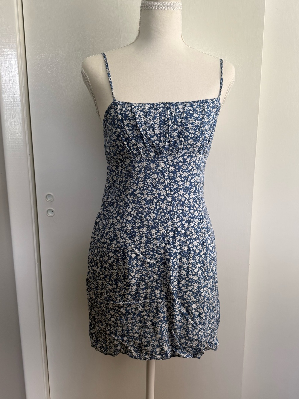 SHEIN Blue Floral Spaghetti-Strap Mini Dress